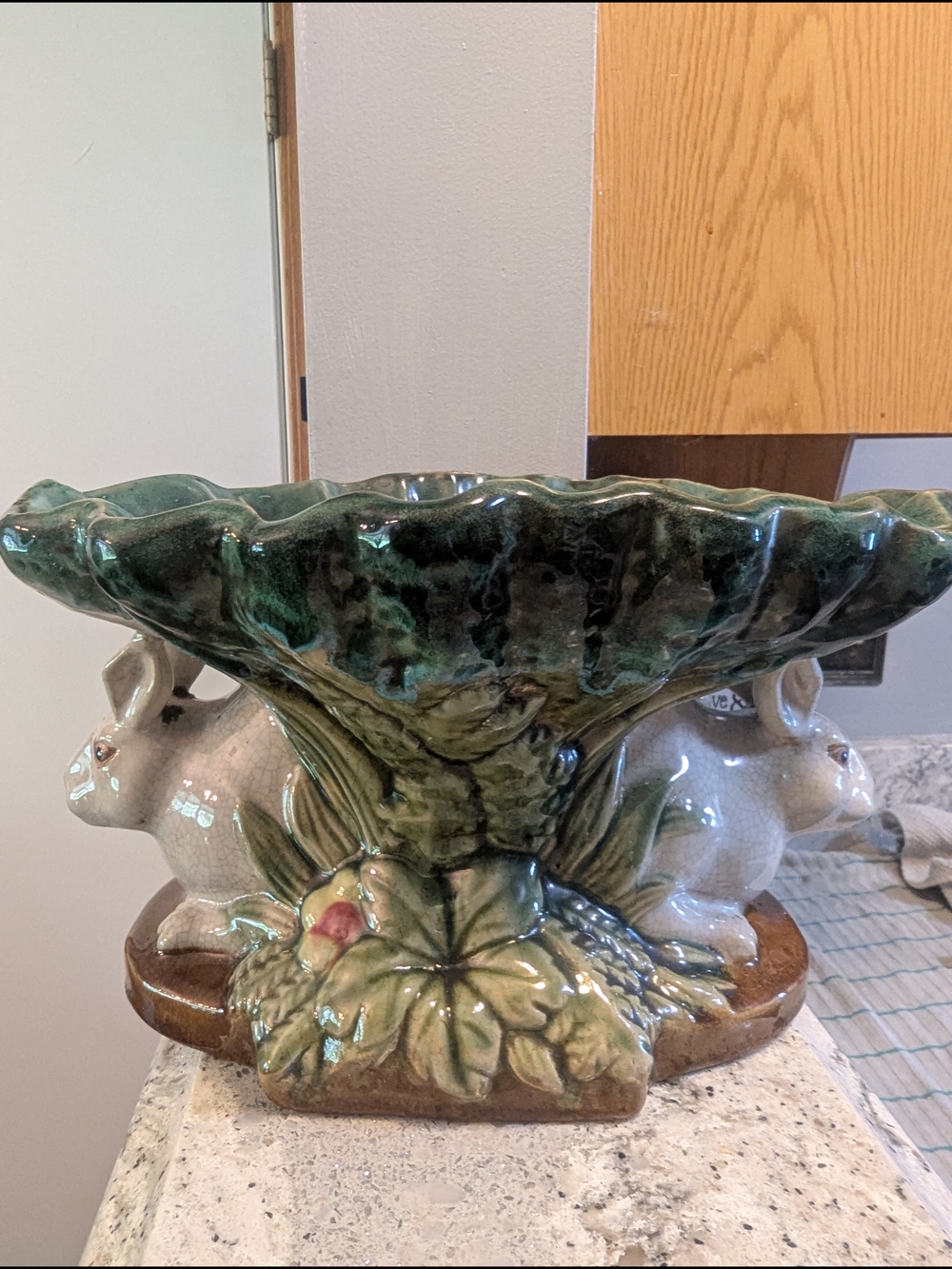 Vintage Majolica Style Rabbit Pedestal Bowl Compote Centerpiece - Picture 3 of 7